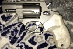 Taurus85PearlWhite_9